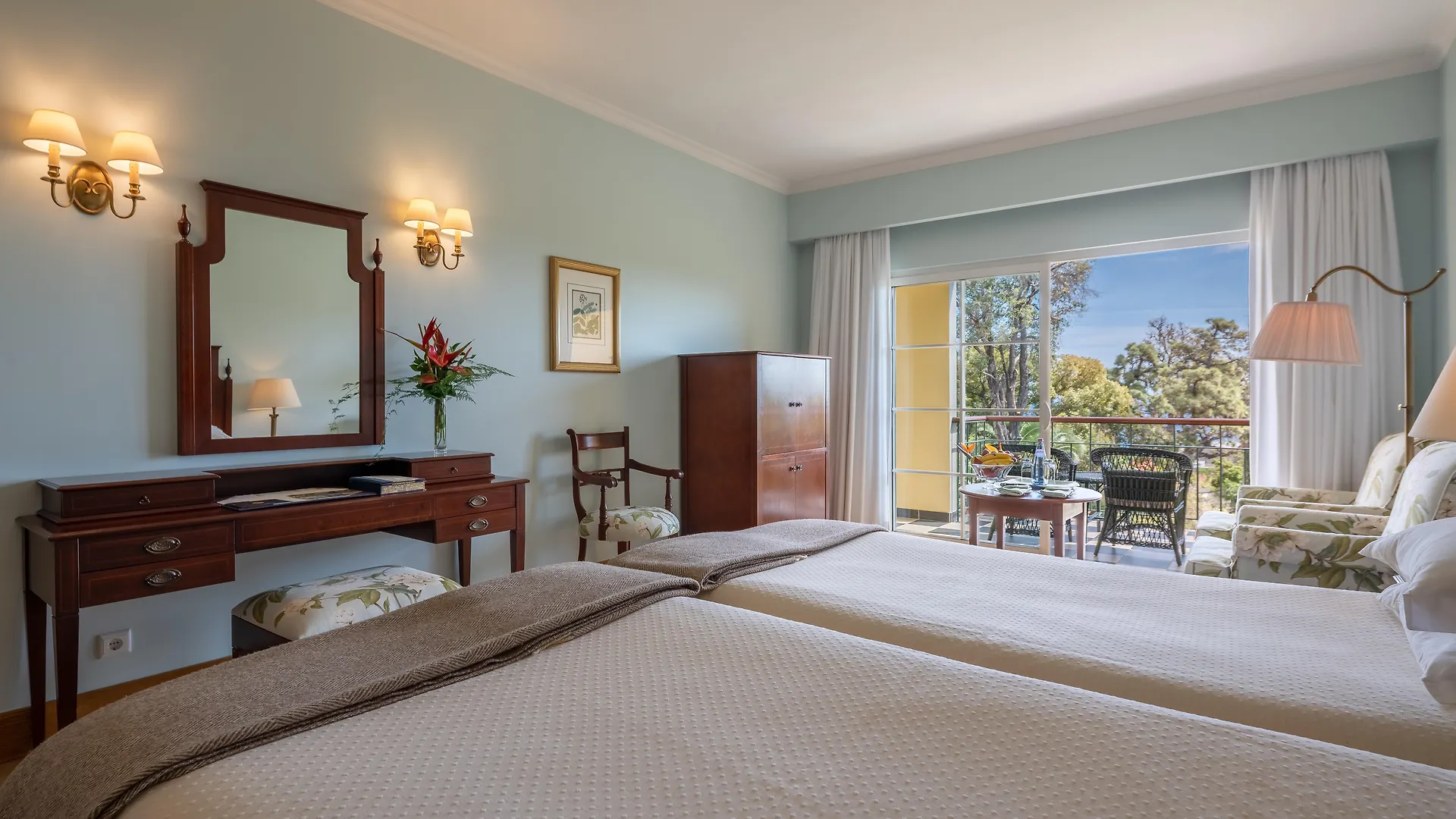 Quinta Jardins Do Lago Funchal 5*,  Portekiz